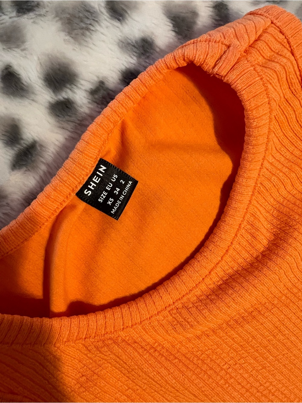 SHEIN Orange Ribbed Crop Set - Picture 2 of 9